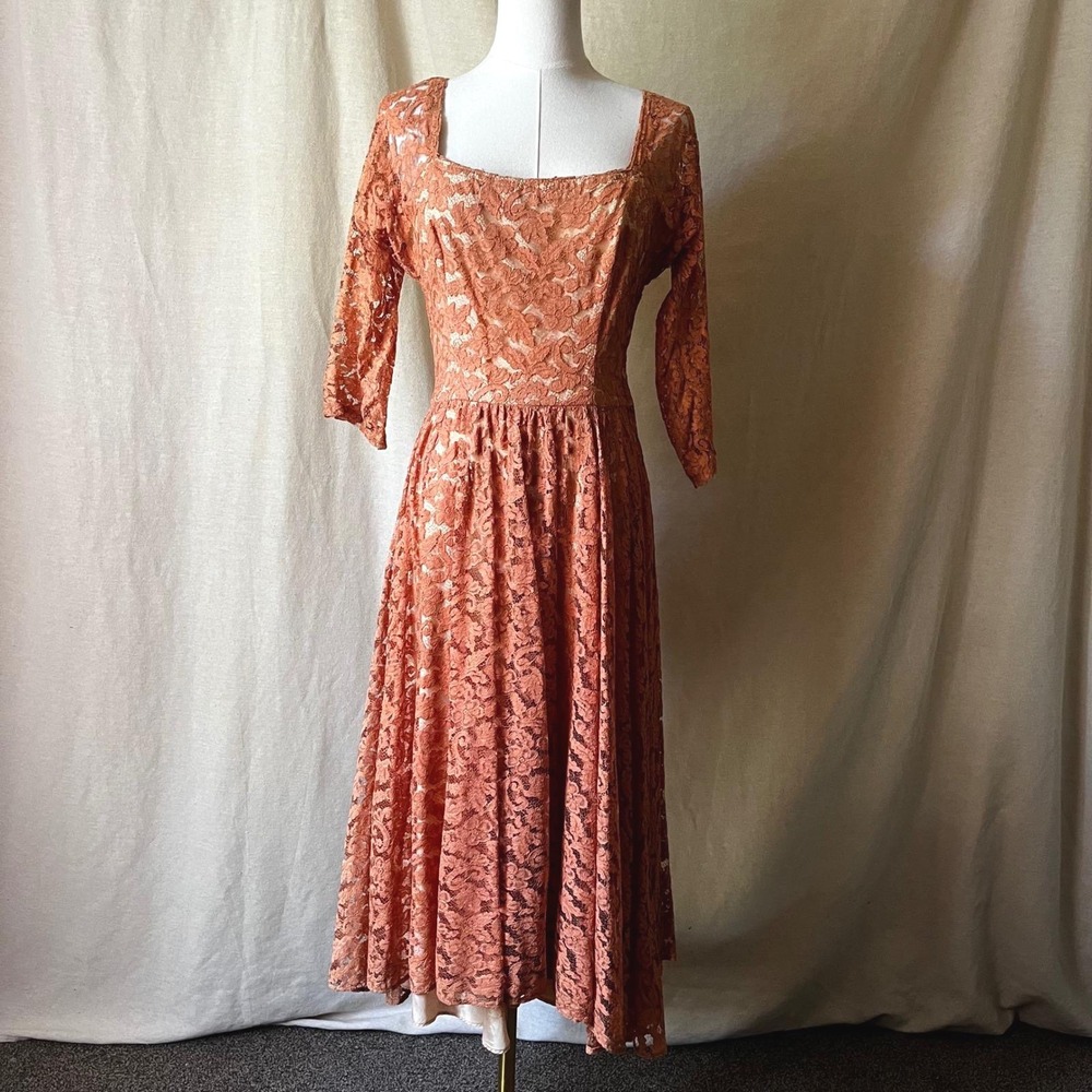 1940s Ficol New York Peach Lace Dress Tea Length Crown Zipper Small